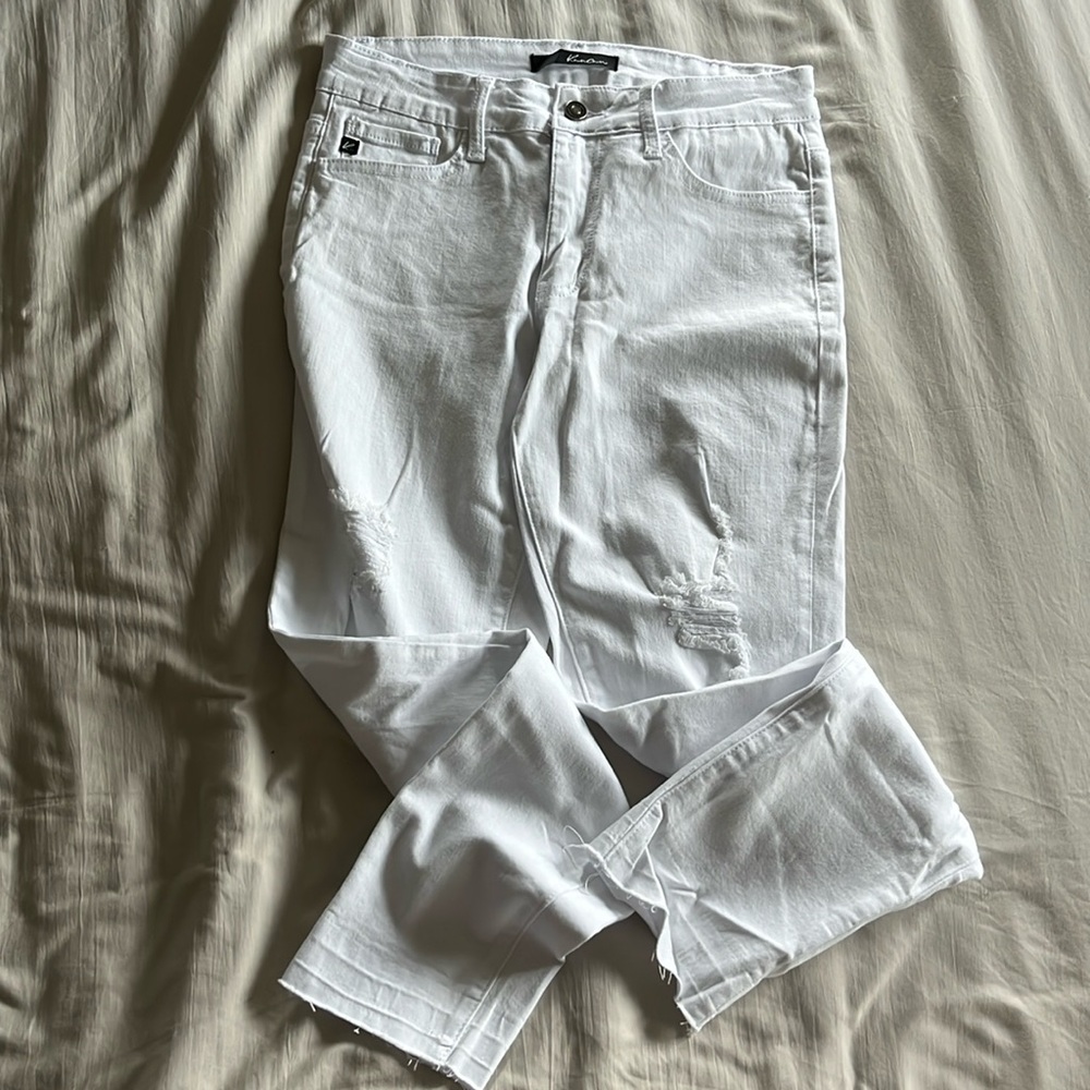 KanCan White Distressed Skinny Jeans